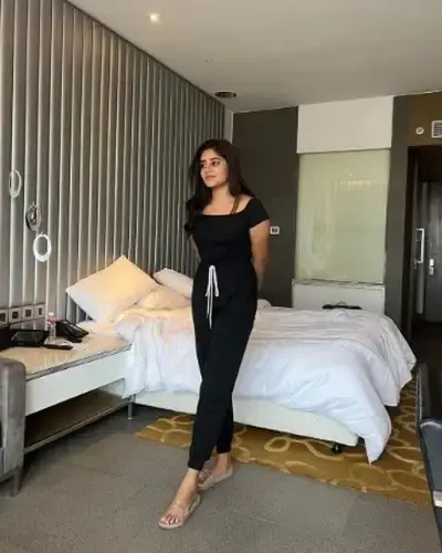 Call Girls Petlawad Cash On Delivery
