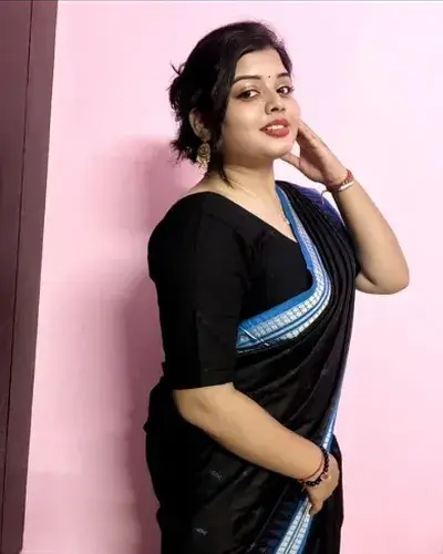 Call Girl in Petlawad